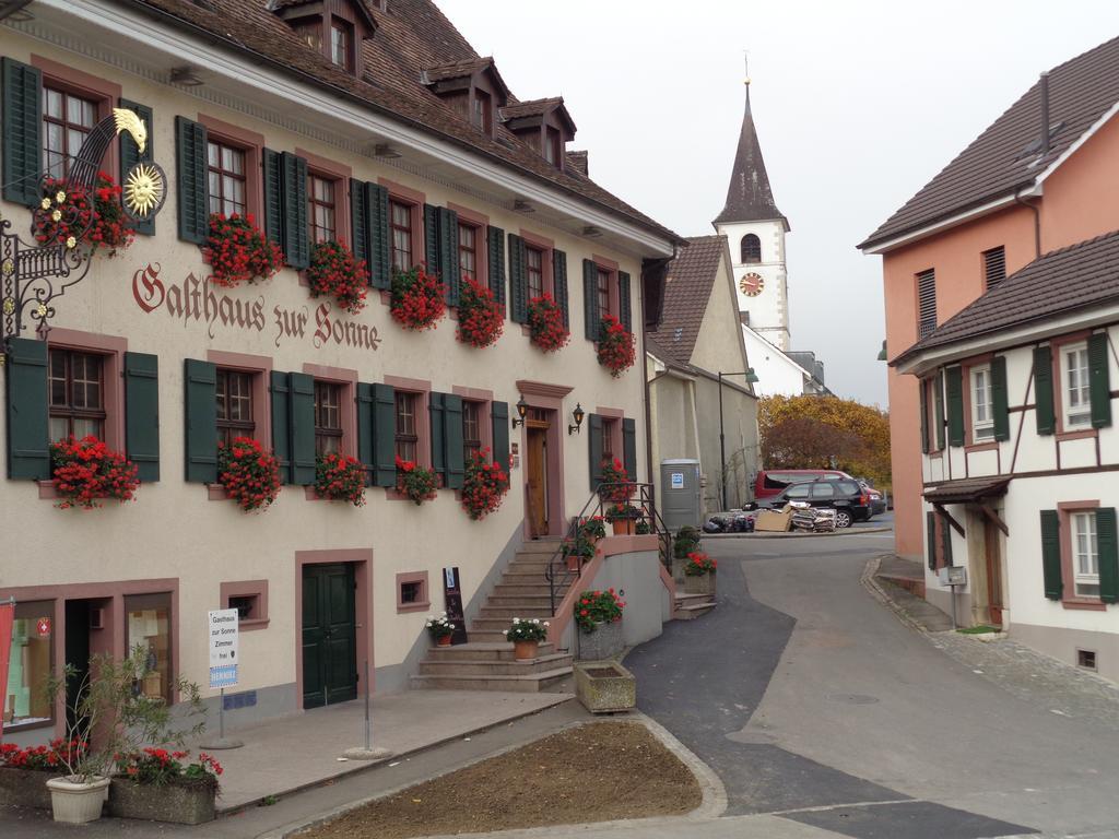 Gasthaus Zur Sonne Aesch  エクステリア 写真