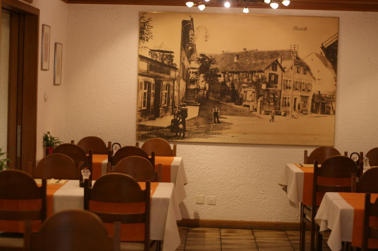 Gasthaus Zur Sonne Aesch  エクステリア 写真